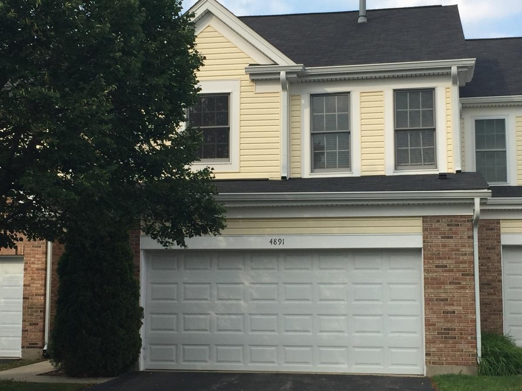 4891 Turnberry Drive - Photo 0