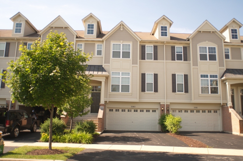 3383 Kentshire Circle - Photo 0