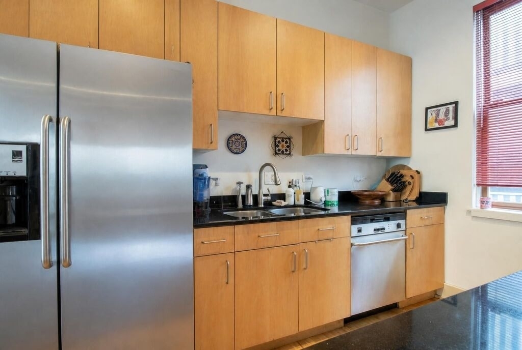 2007 W Evergreen Avenue - Photo 1