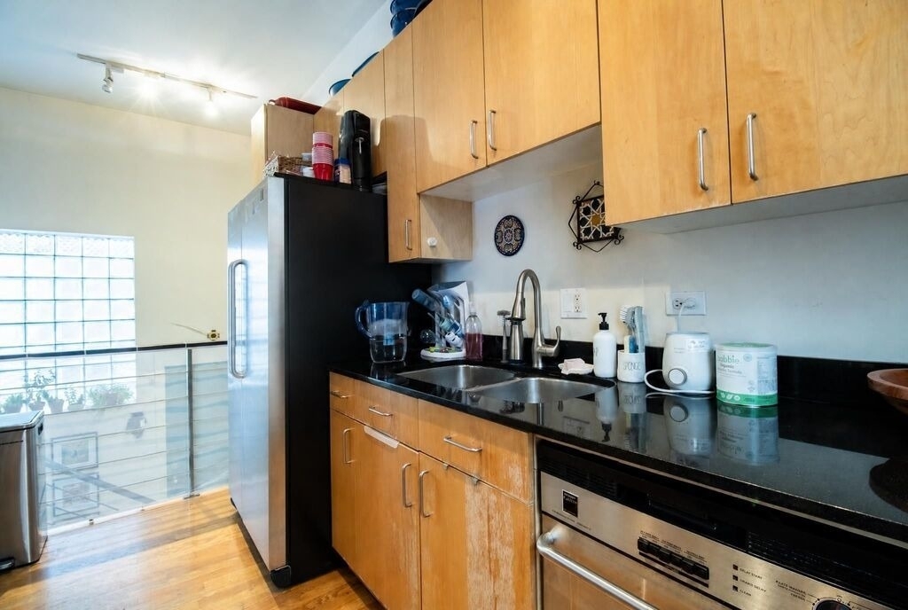 2007 W Evergreen Avenue - Photo 2