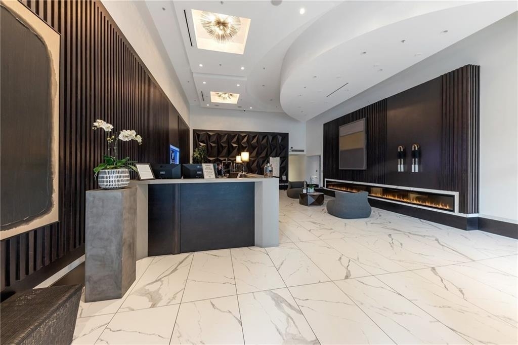 400 W Peachtree Street Nw - Photo 18