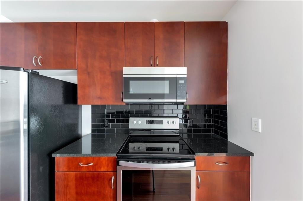 400 W Peachtree Street Nw - Photo 3