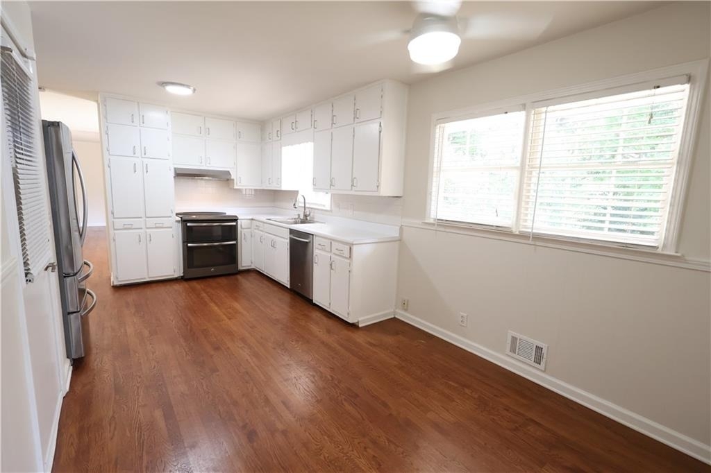 2953 Evans Woods Drive - Photo 1