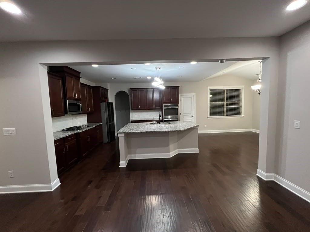 620 Leland Parkway - Photo 4