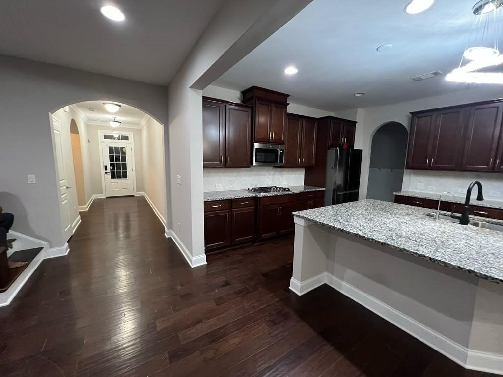 620 Leland Parkway - Photo 10