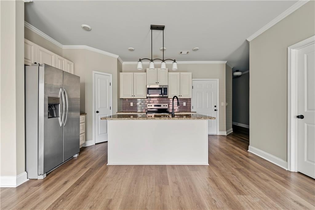 4215 Fulson Court - Photo 5