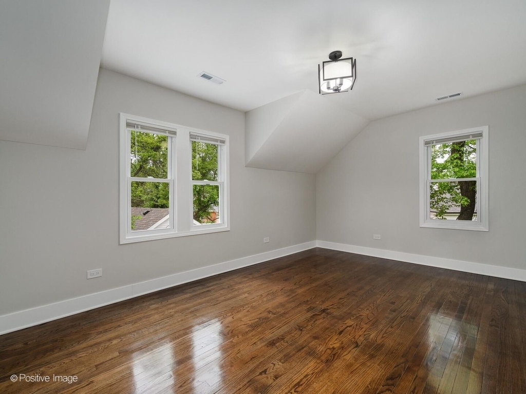 1950 Monroe Avenue - Photo 11