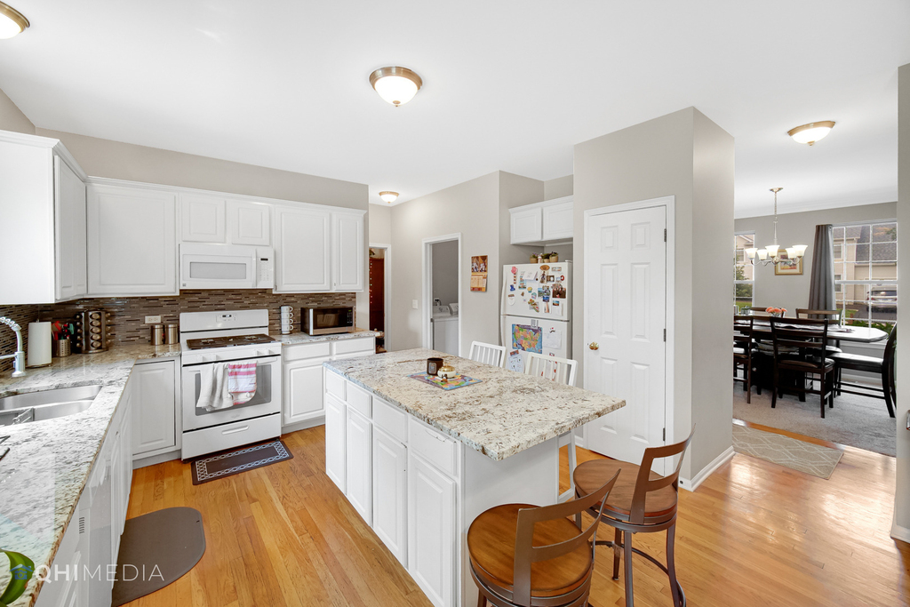 3569 Charlemaine Drive - Photo 7