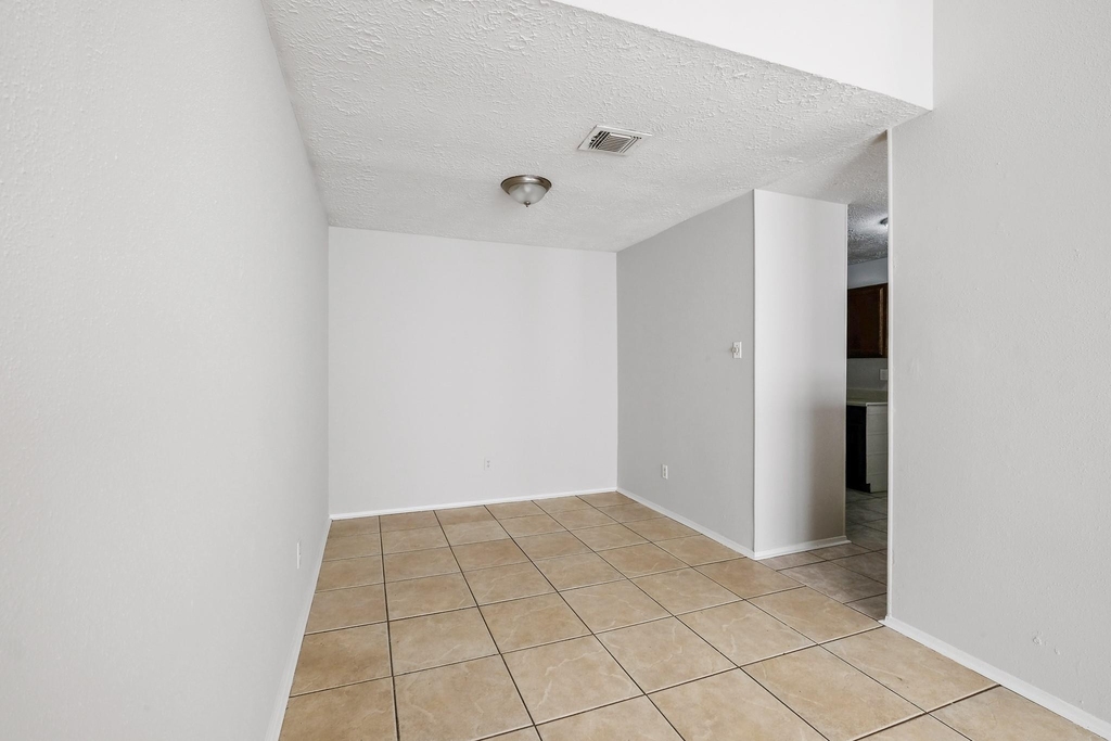 5420 Ridge Wind Lane - Photo 4
