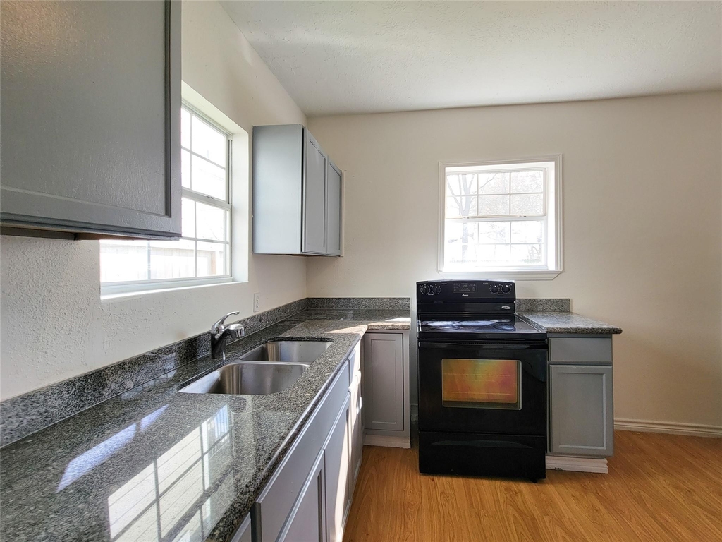 5106 Hershe Street - Photo 22