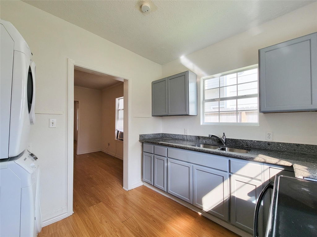 5106 Hershe Street - Photo 16