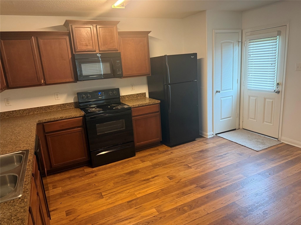 12711 Mystic Water Lane - Photo 2