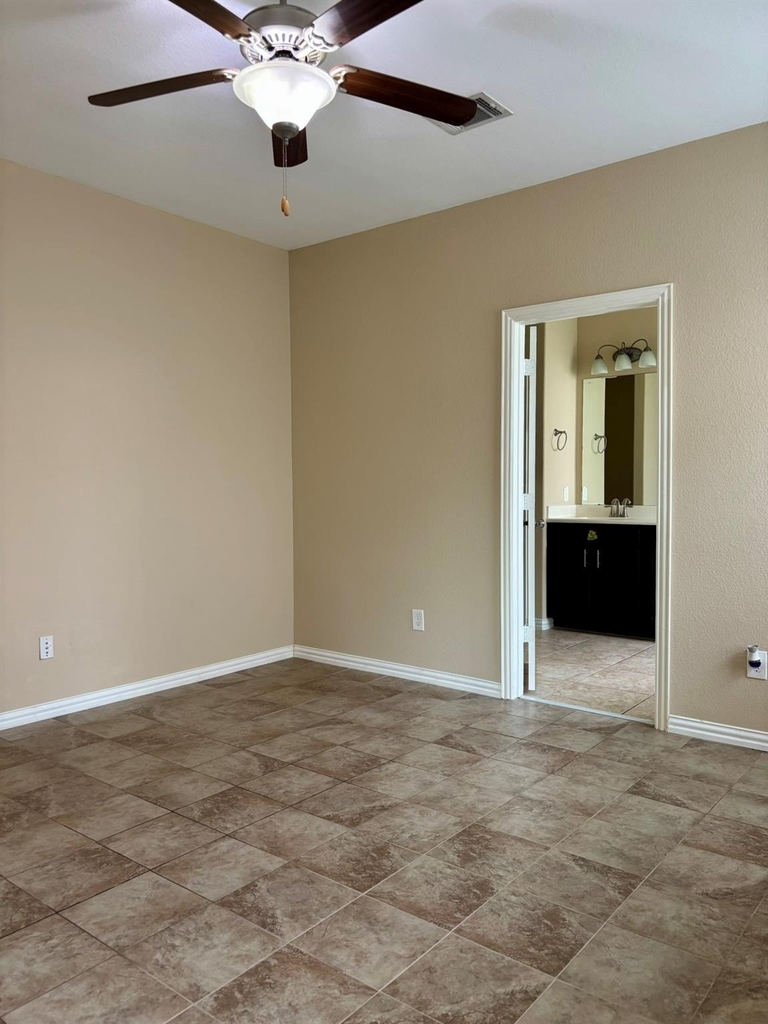10914 Camarillo Court - Photo 6