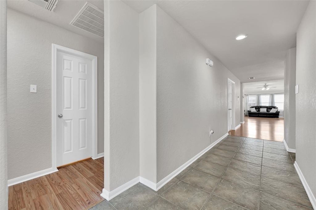3114 Rendezvous Court - Photo 2