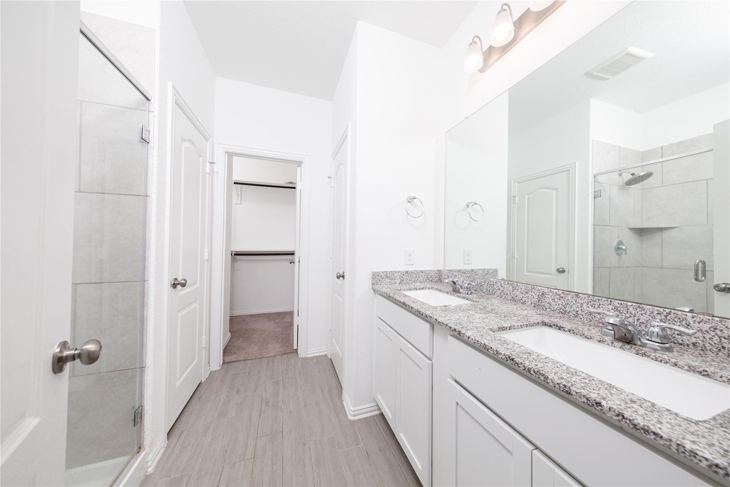 31206 Whitfield Court - Photo 11