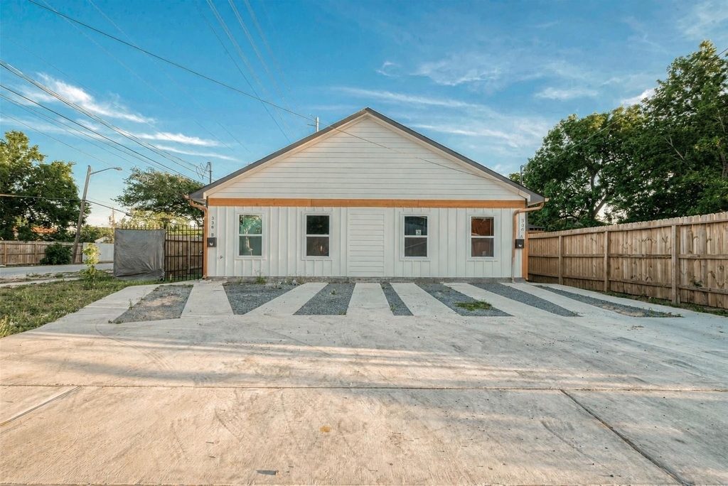 336 De Haven Street - Photo 1