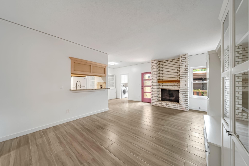 10732 Briar Forest Drive - Photo 8