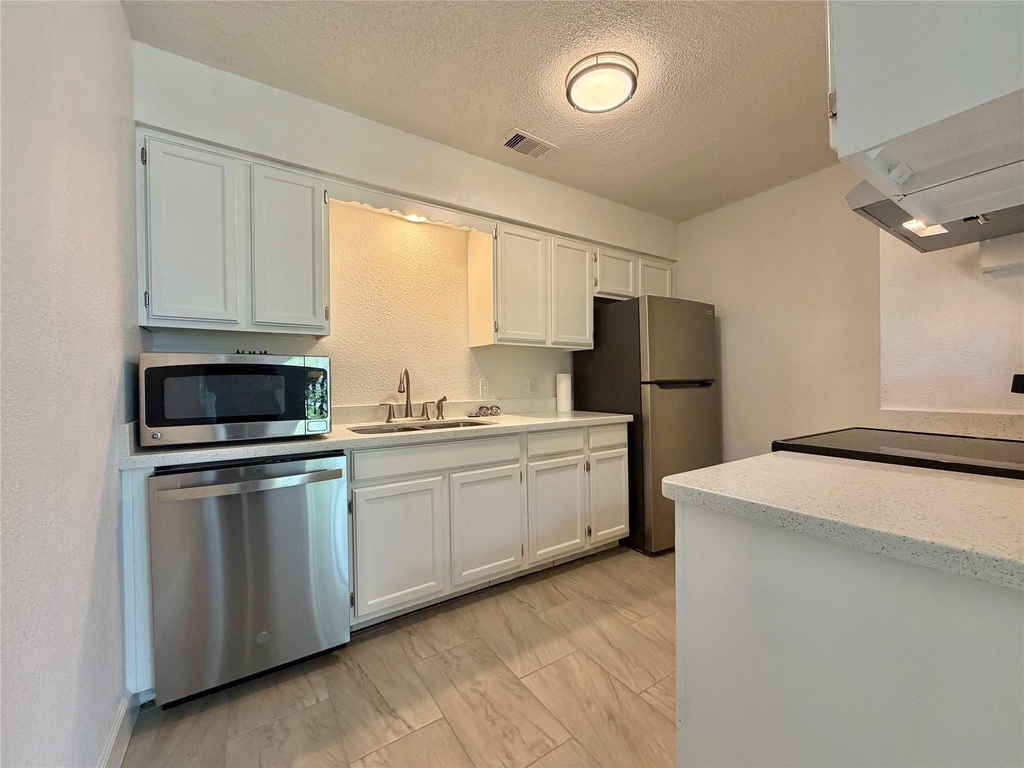 1412 N Avenue Q - Photo 14