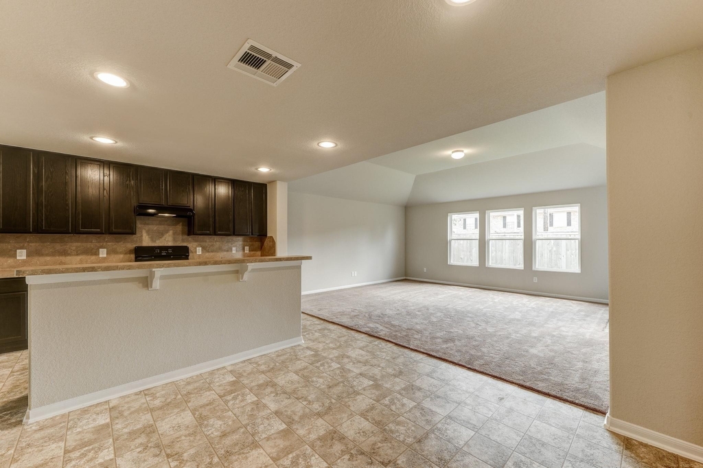 1015 Willowick Bay Drive - Photo 2