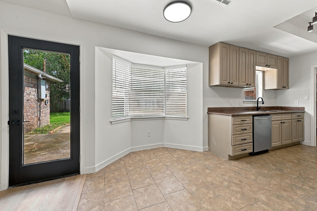 8339 Carvel Lane - Photo 17