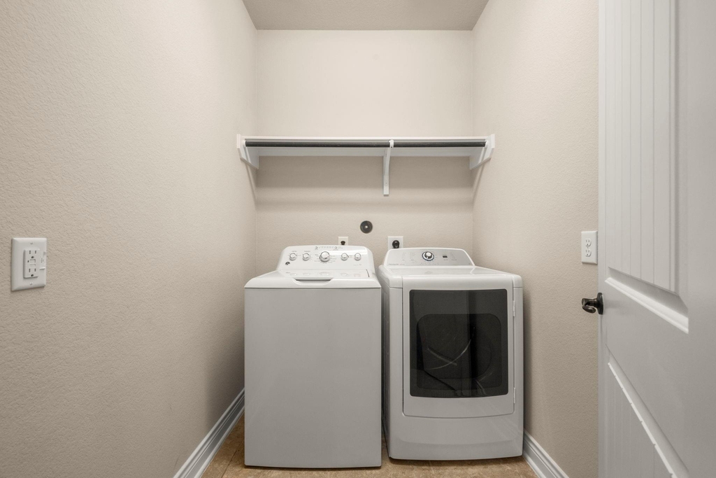 9026 Centennial Drive - Photo 21