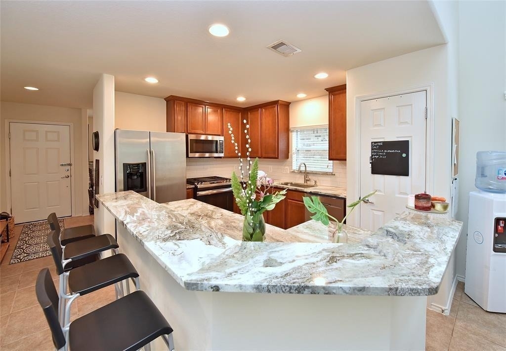 7215 Ravenswood - Photo 8