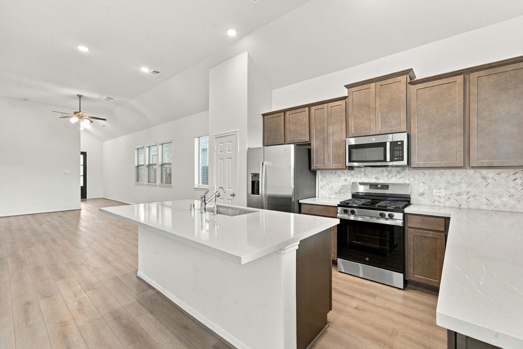 19115 Hazel Firs Lane - Photo 4