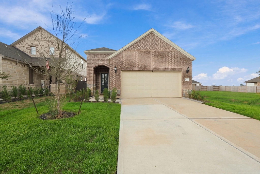 19115 Hazel Firs Lane - Photo 0