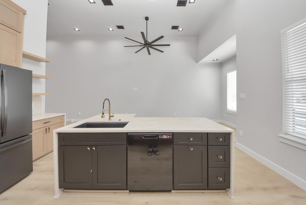 4630 Larkspur Street - Photo 8