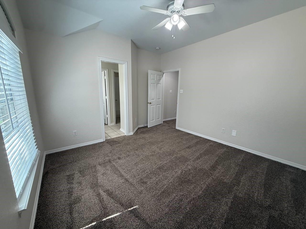 3207 Sage Terrace - Photo 29