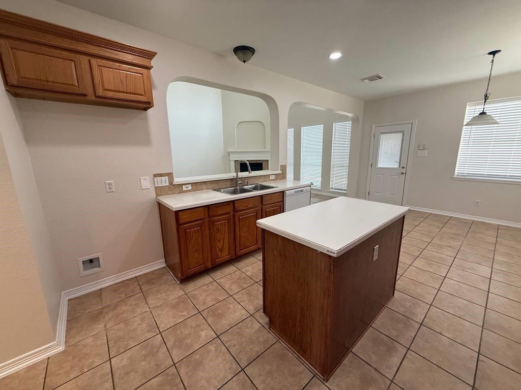 3207 Sage Terrace - Photo 8