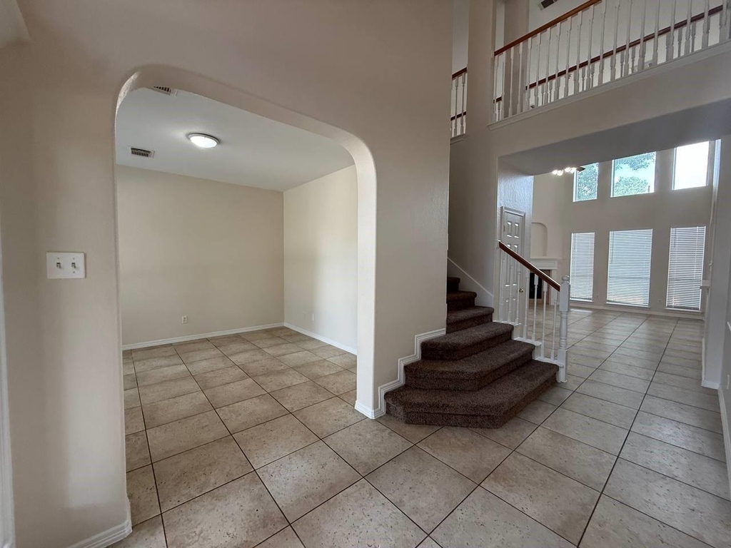 3207 Sage Terrace - Photo 4