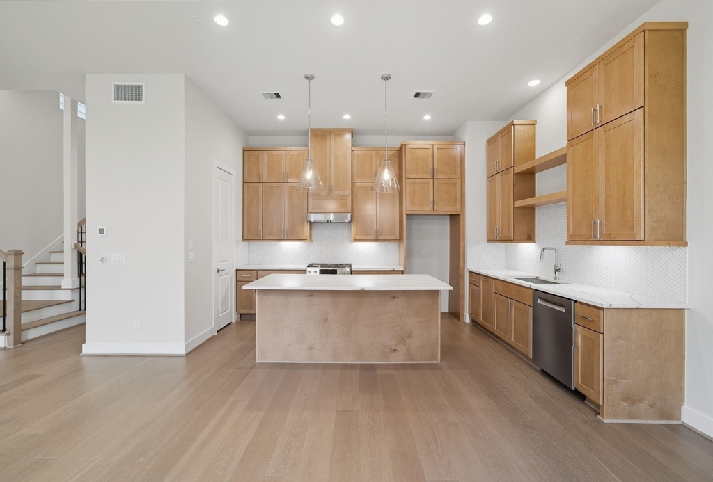 1713 Bologna Lane - Photo 6