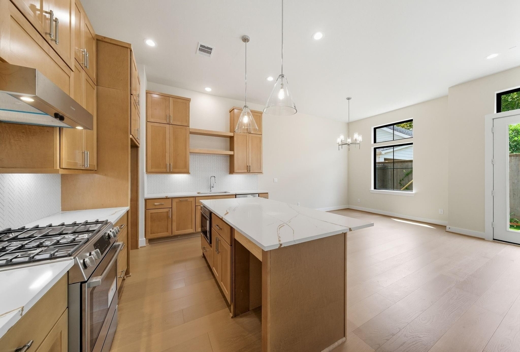 1713 Bologna Lane - Photo 3