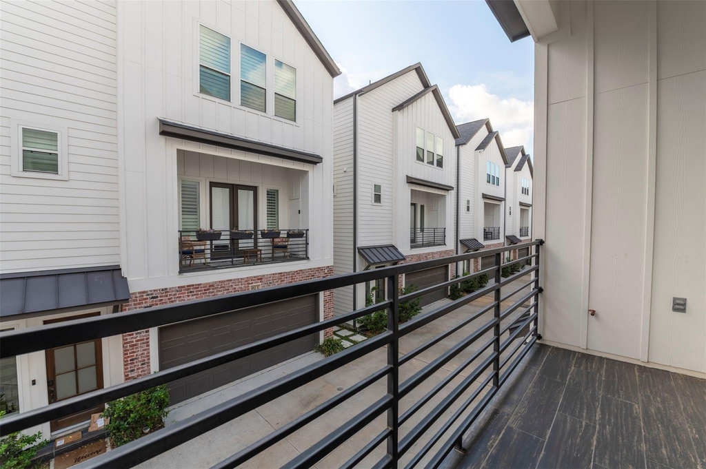 954 Fisher Street - Photo 33