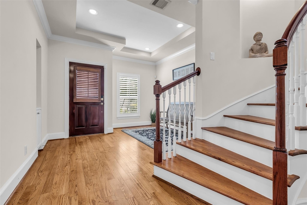 1305 Studer Court - Photo 5