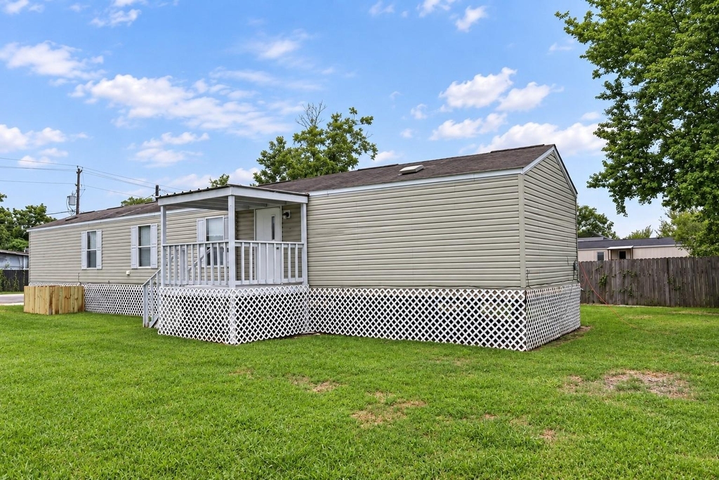 243 E Saint Charles 1 Drive - Photo 0