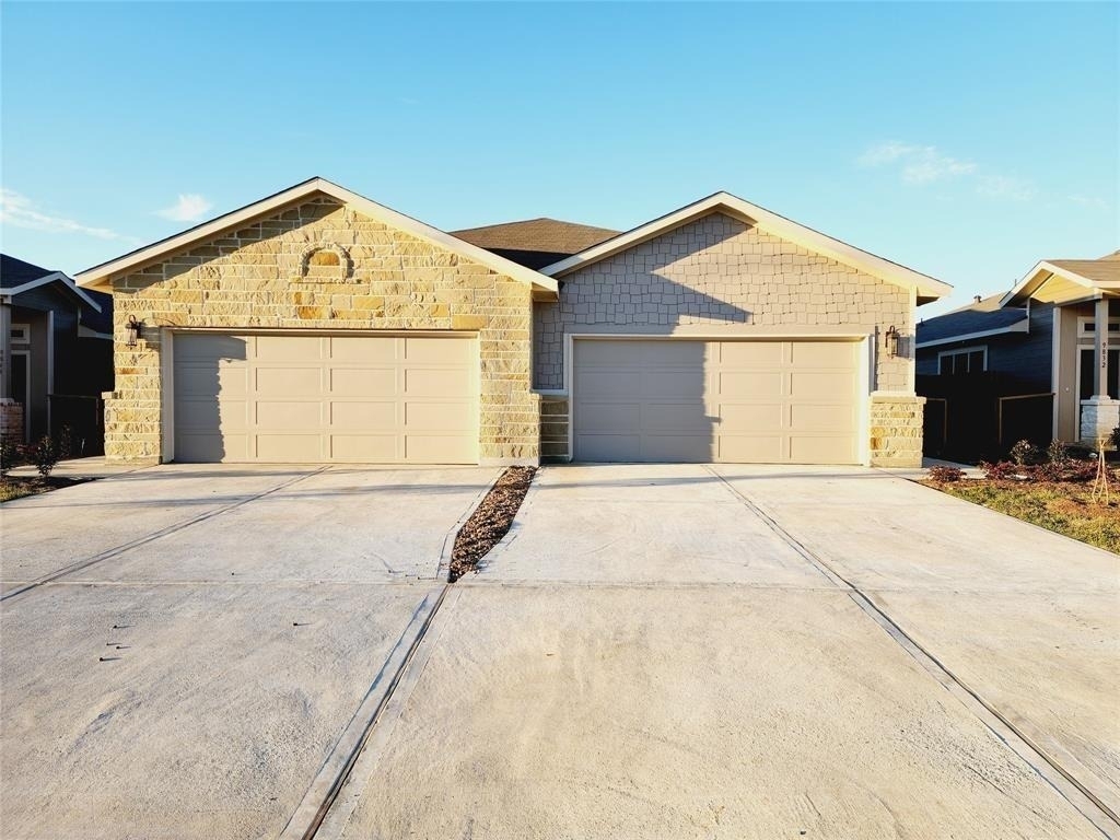 9840 Grosbeak Lane - Photo 0