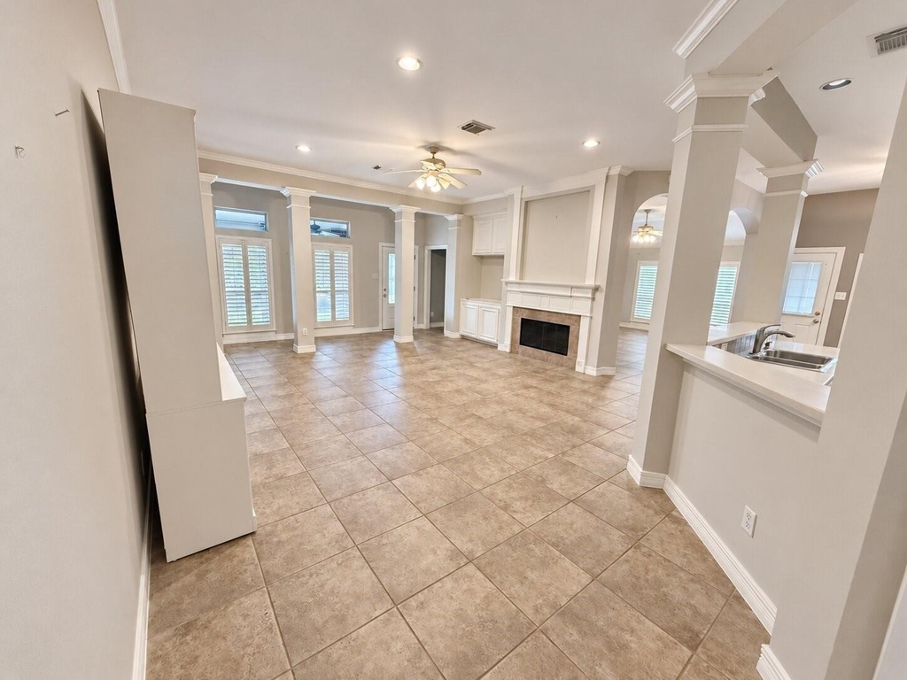 1062 Cayman Bend Lane - Photo 7