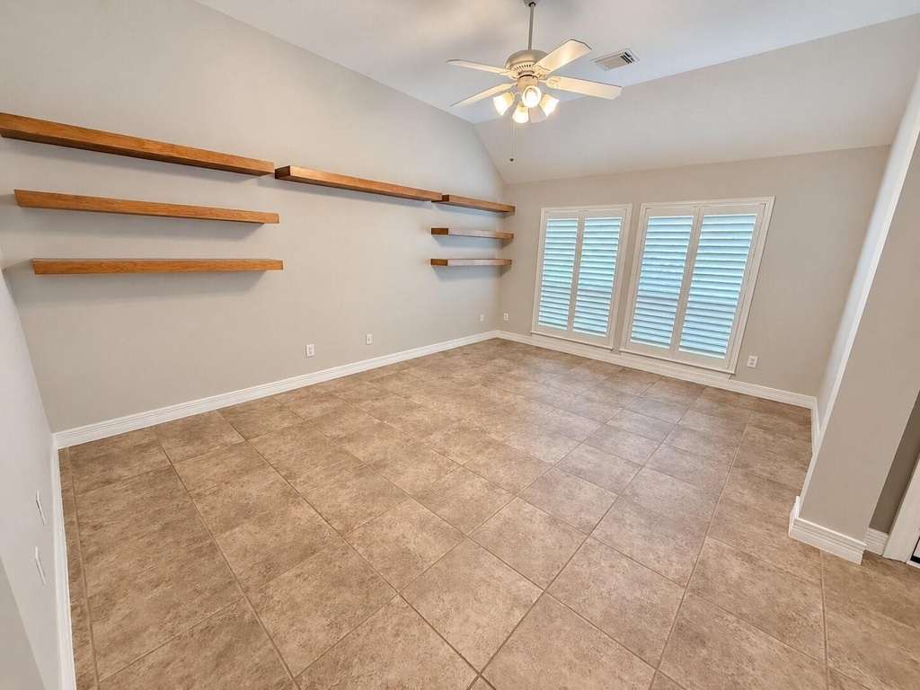 1062 Cayman Bend Lane - Photo 18