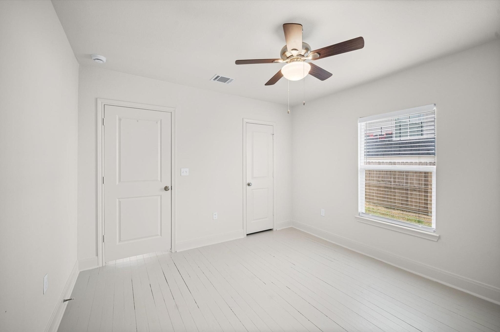 4602 Coke Street - Photo 14