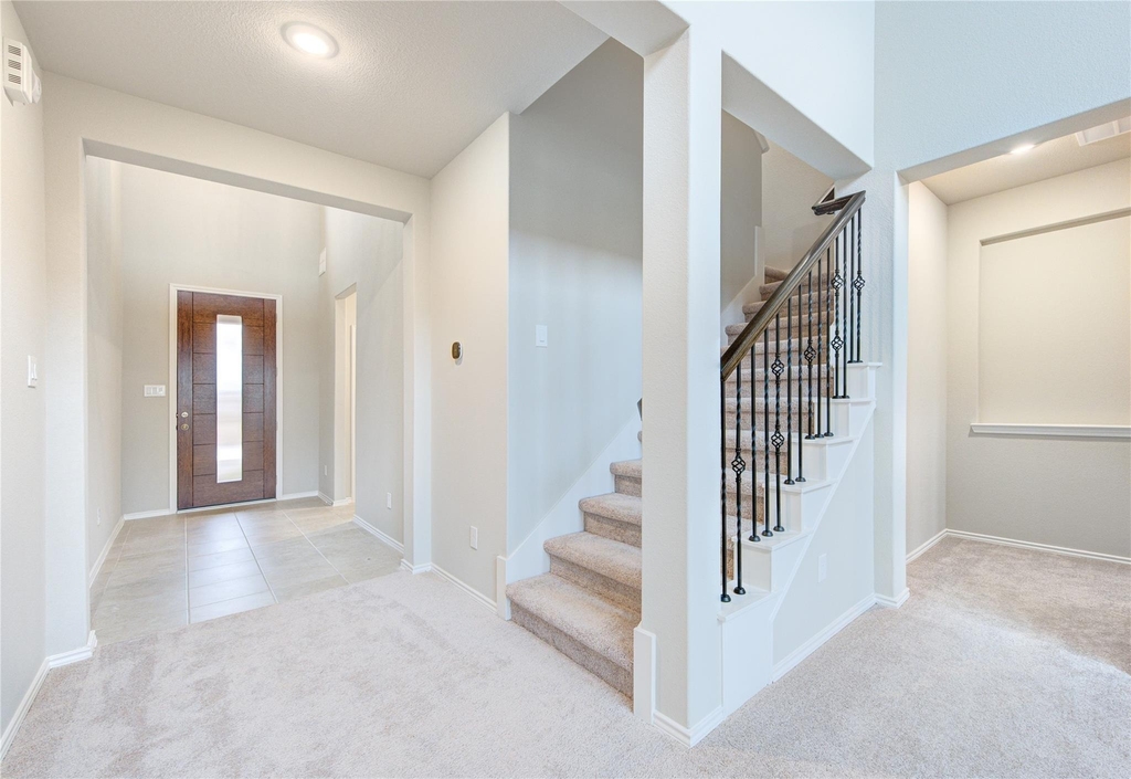 8914 Granary Gate Lane - Photo 3