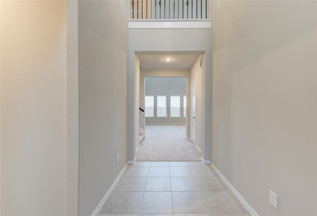 8914 Granary Gate Lane - Photo 10