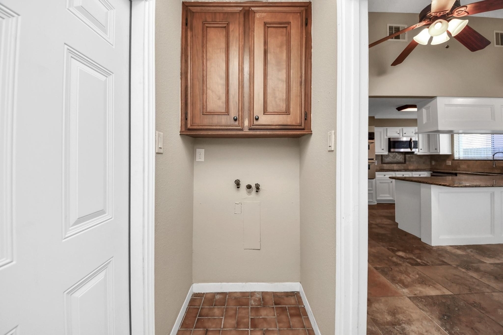 22502 Deville Drive - Photo 36
