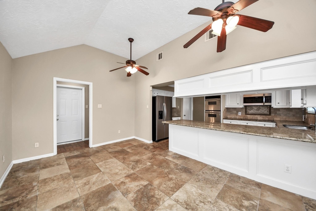 22502 Deville Drive - Photo 40