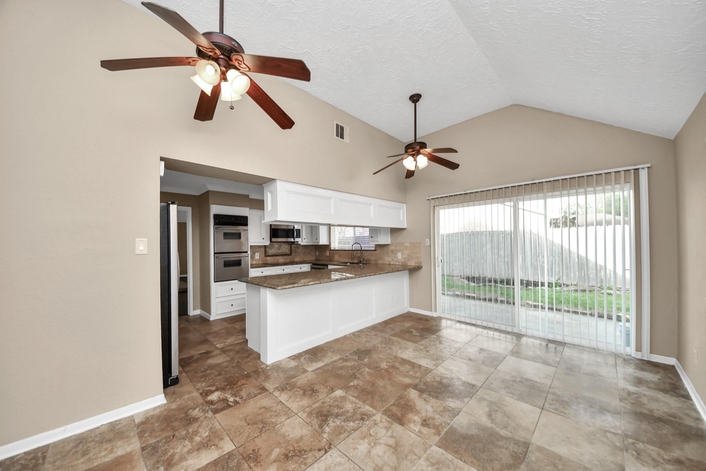 22502 Deville Drive - Photo 39