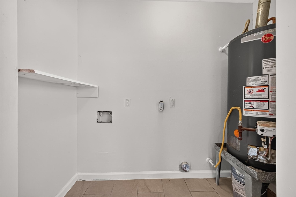7214 Tours Street - Photo 16