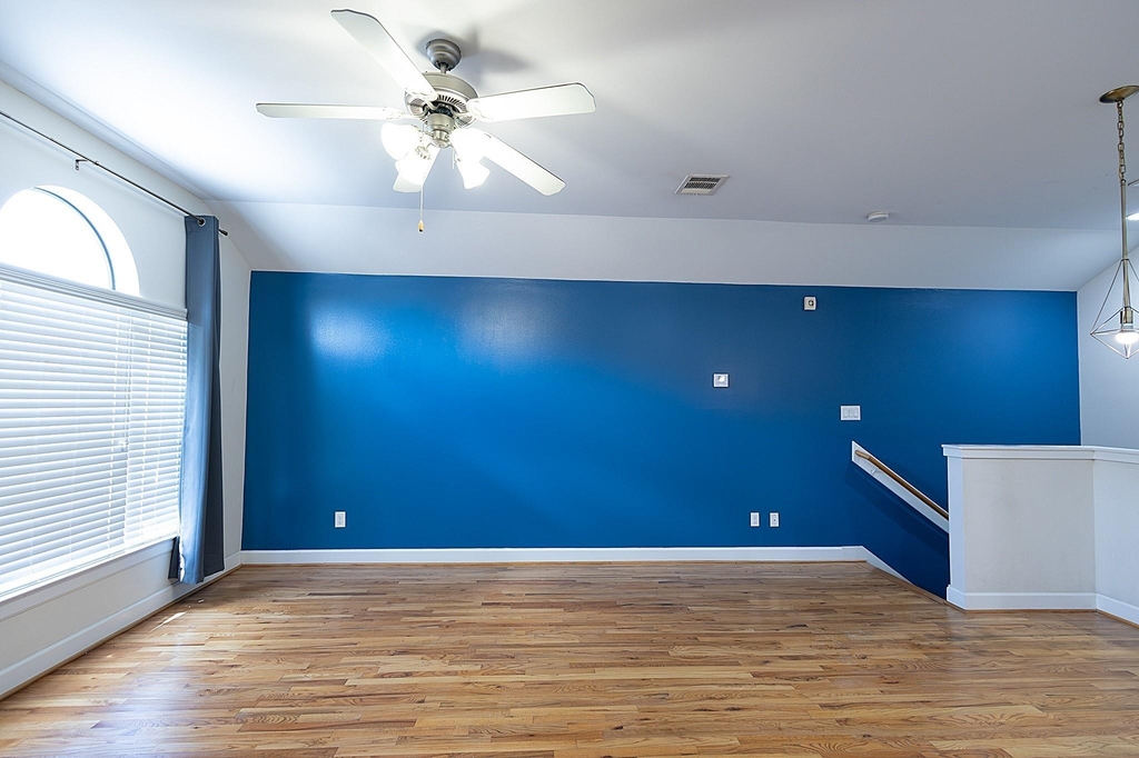 5941 South Loop E - Photo 11