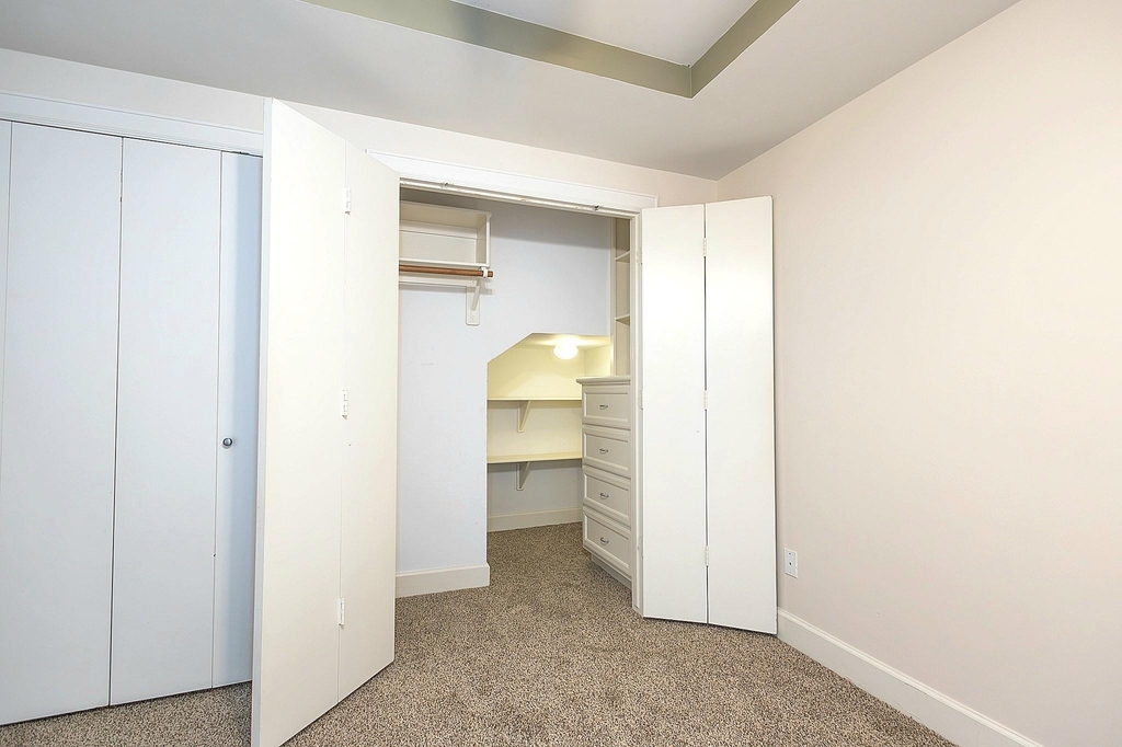 5941 South Loop E - Photo 33