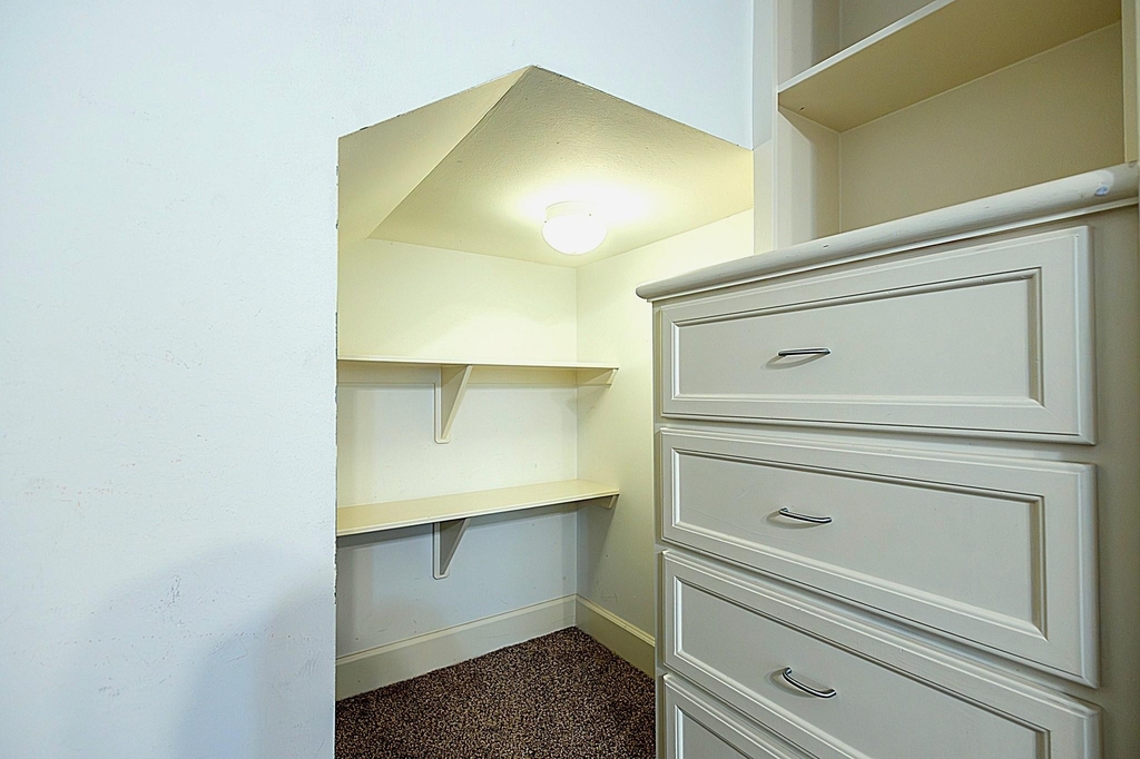 5941 South Loop E - Photo 34
